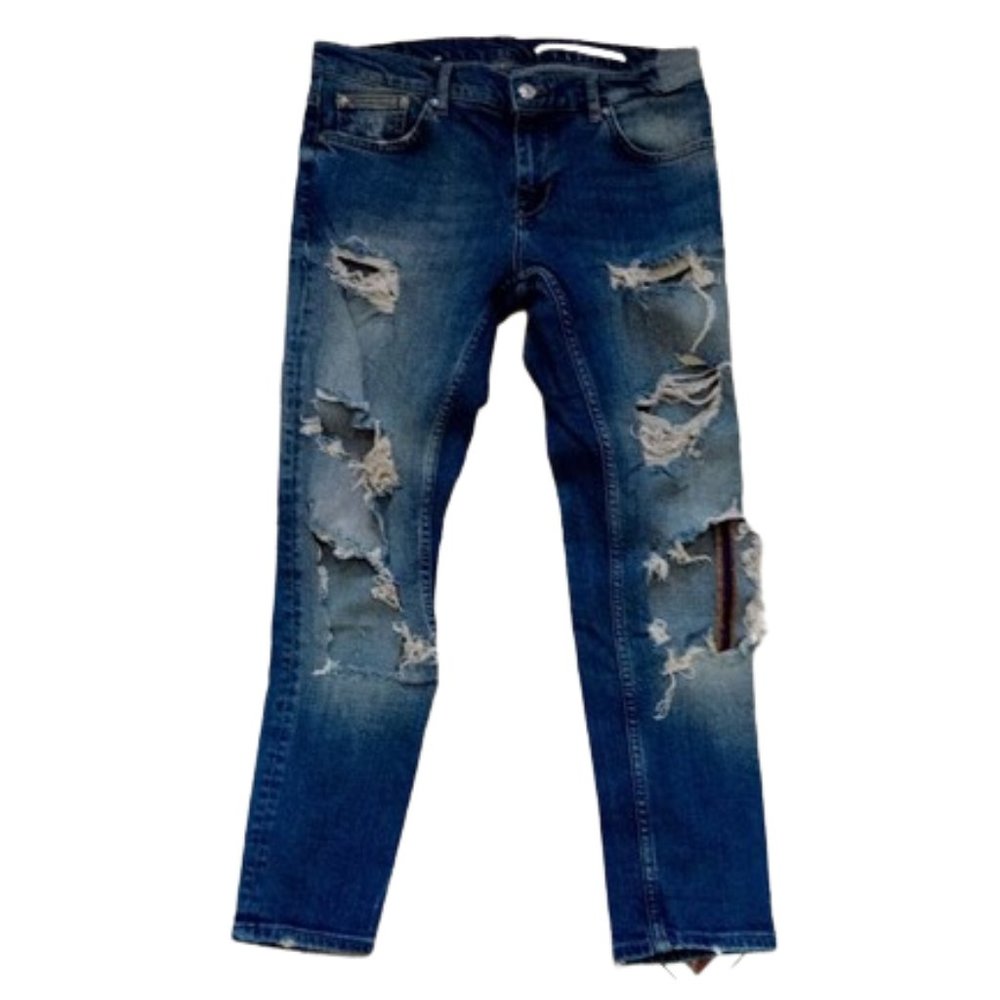 ---  ZARA Medium Rise Destroyed Jeans Size 4